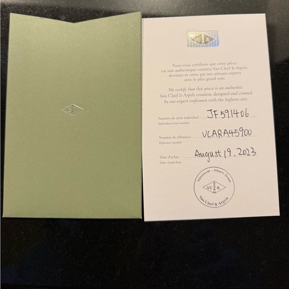 Van Cleef and Arpels Vintage Alhambra Mother of Pearl necklace - Picture 2 of 7